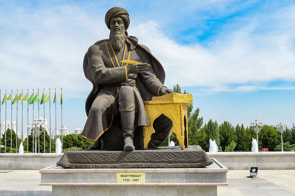 TÜRKMENIŇ ALMAZ TÄJI